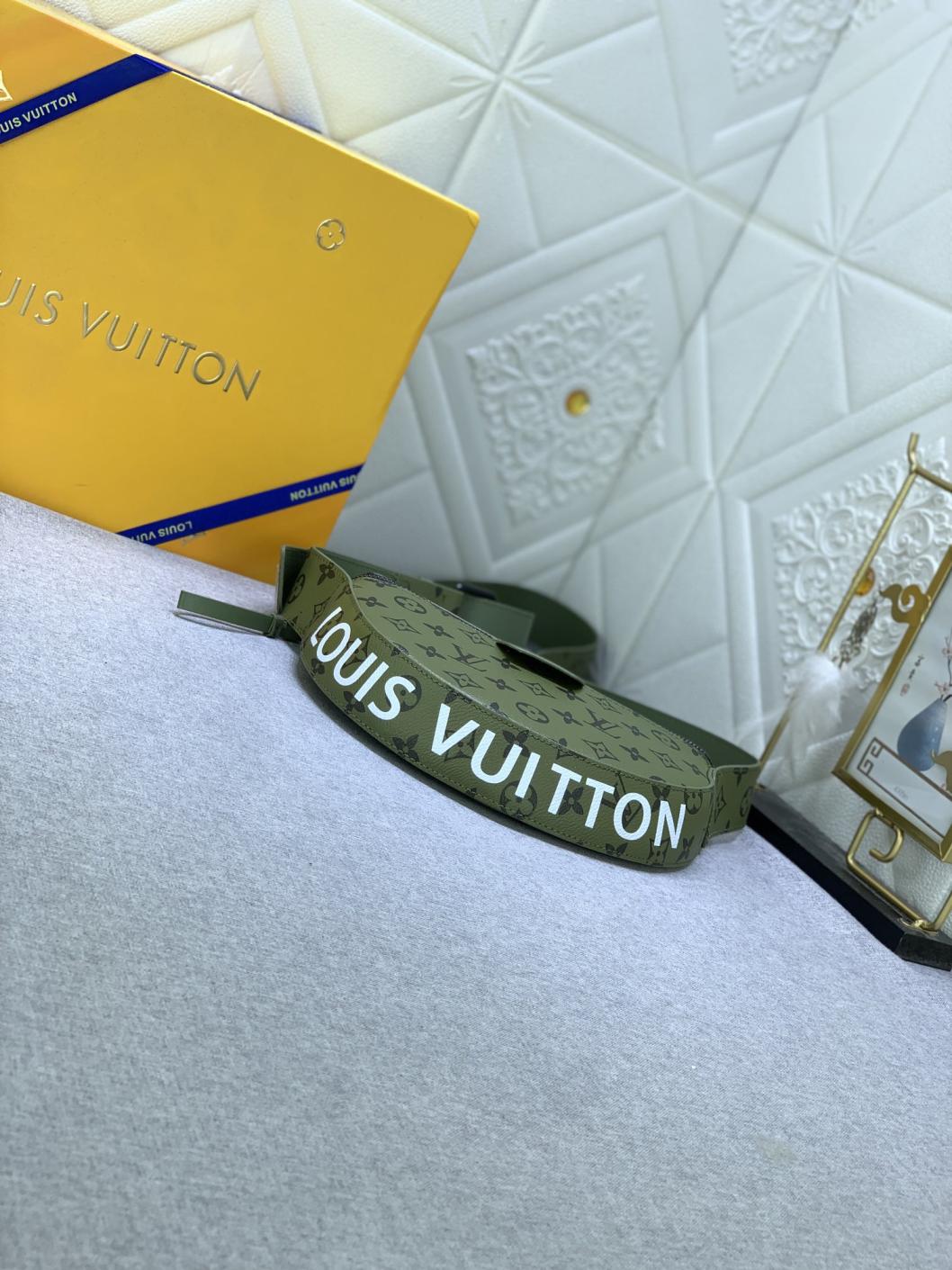 LV Moon Crossbody Men bag