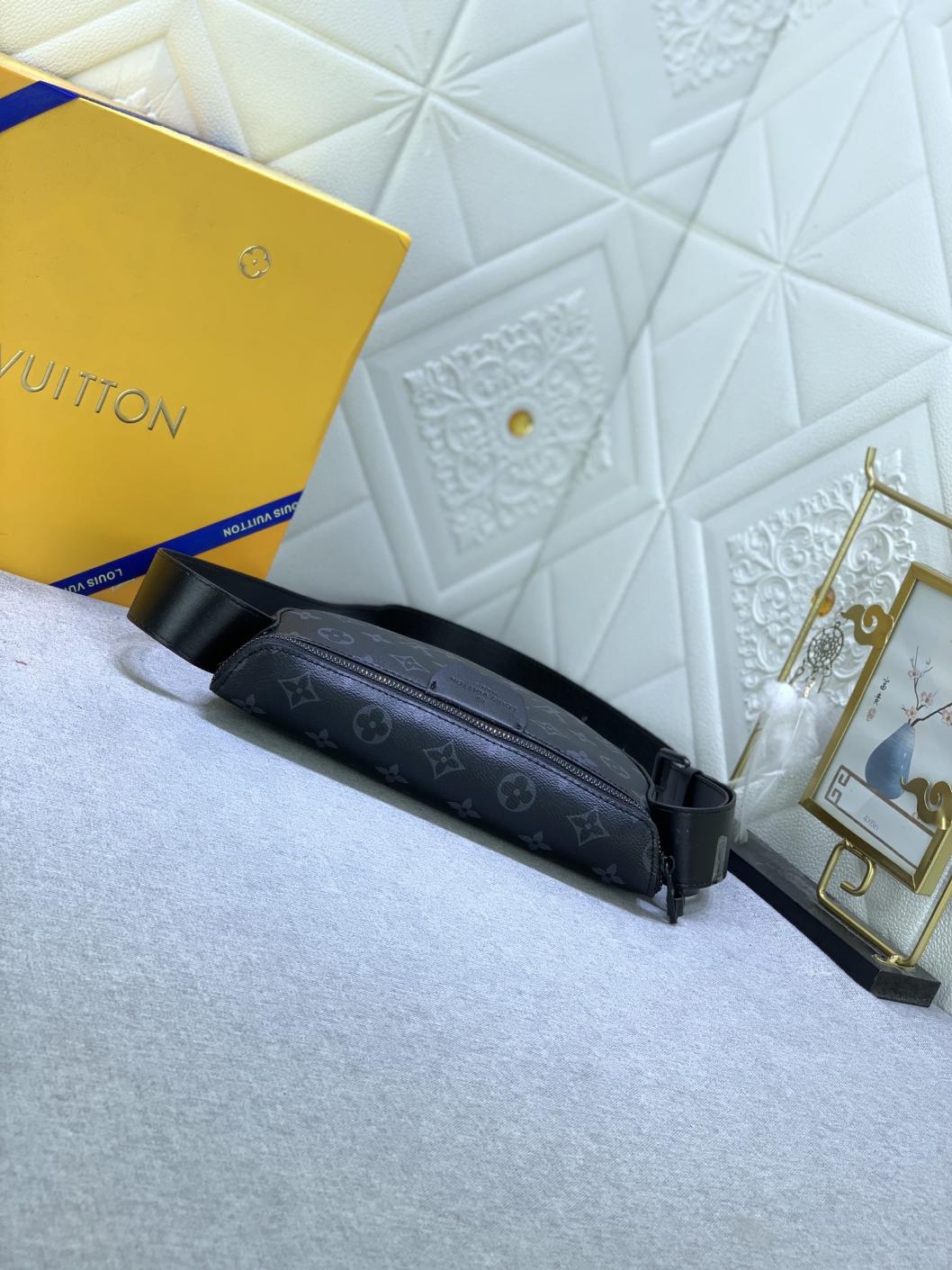 LV Moon Crossbody Men bag