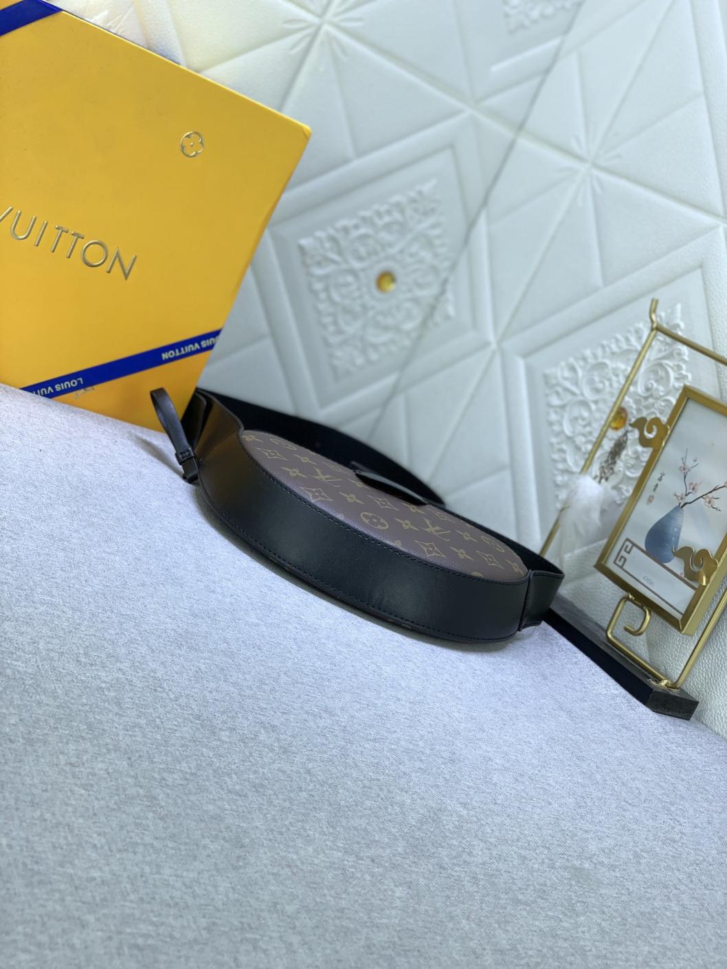 LV Moon Crossbody Men bag