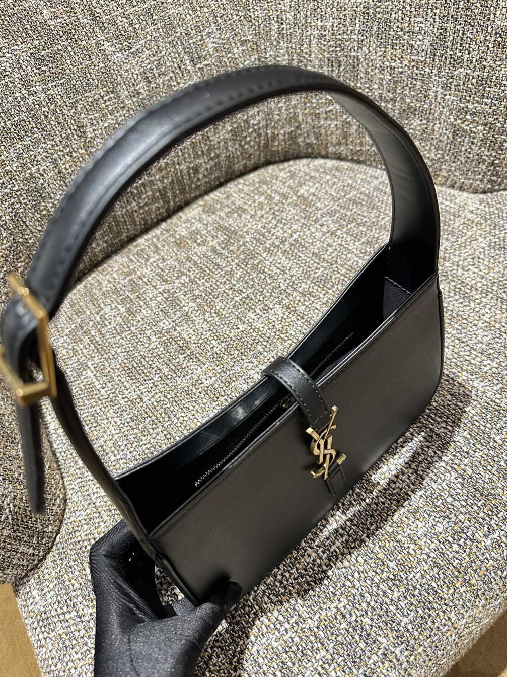YSL Le5a 7 BAG 133770