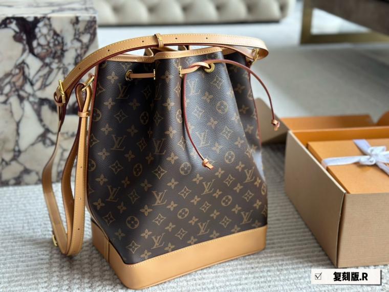 LV Louis vuitton large 35cm Noe bag 133801