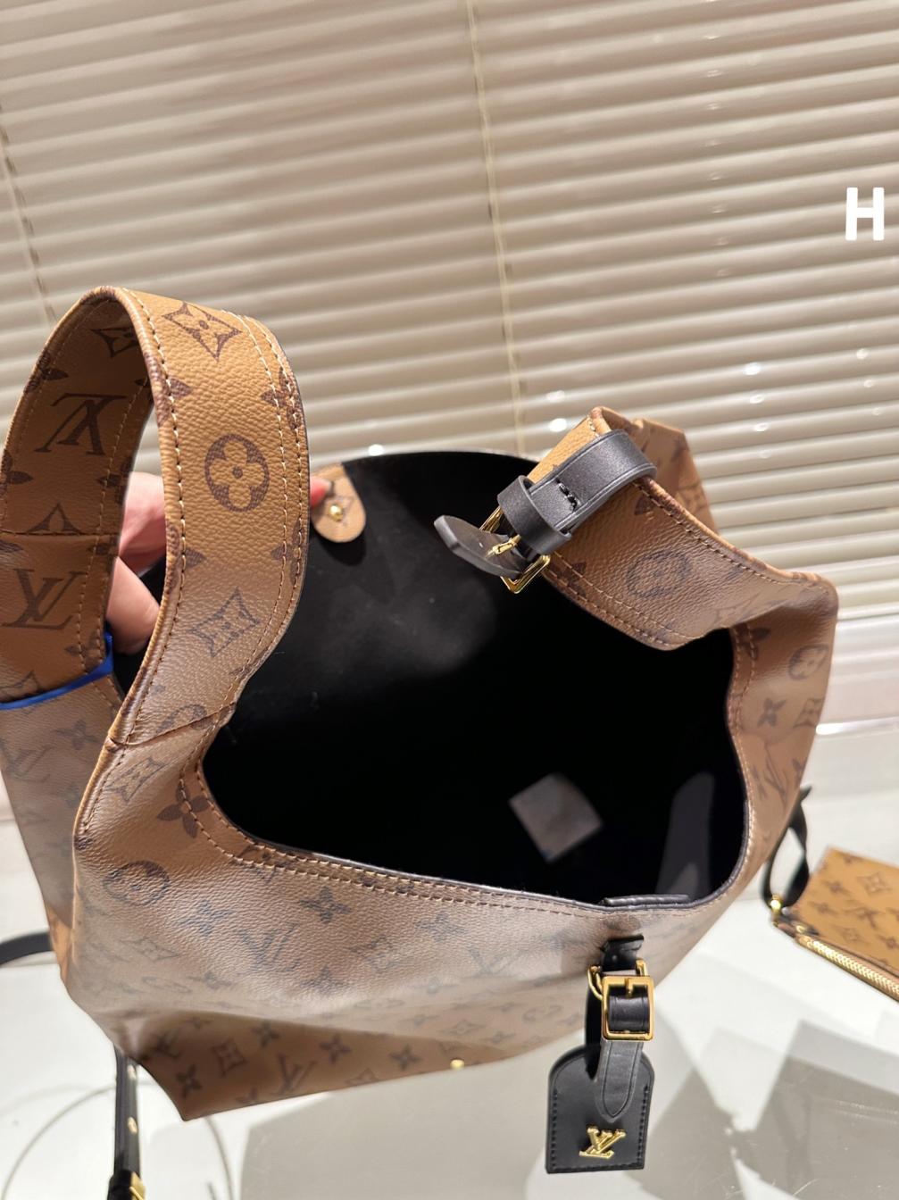 LV Louis vuitton large tote bag 133828