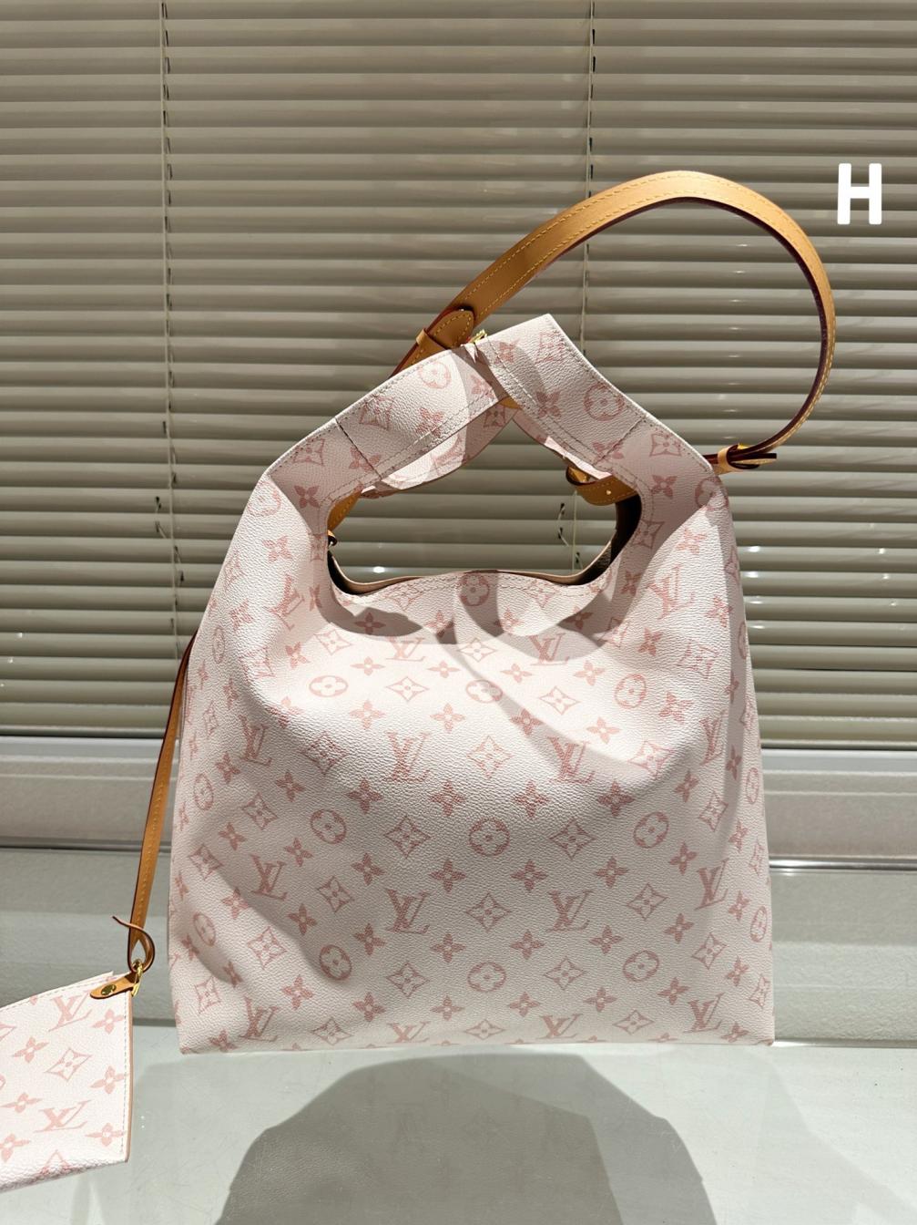 LV Louis vuitton large tote bag 133827