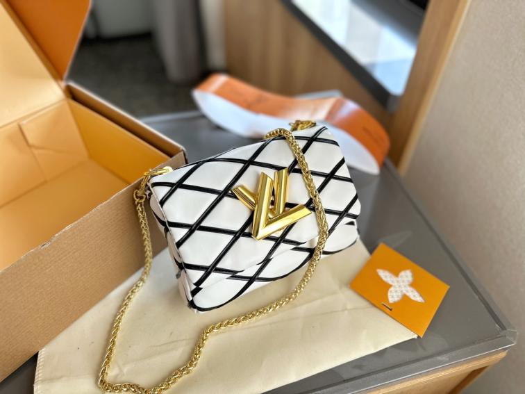 Lv louis vuitton twist white bag133913