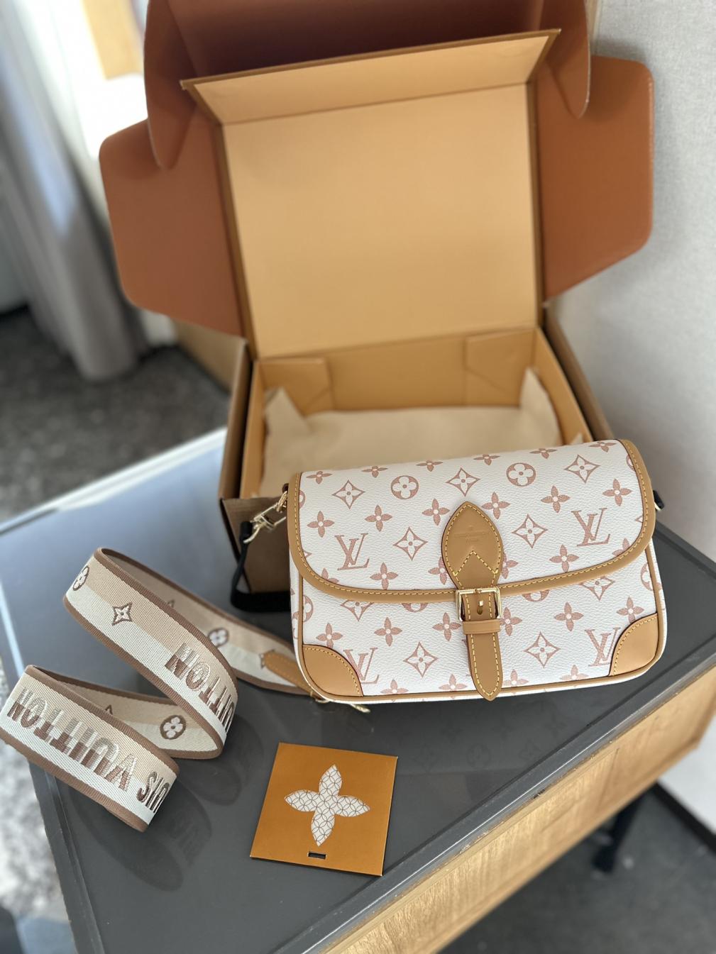Lv louis vuitton Dannie bag 133909