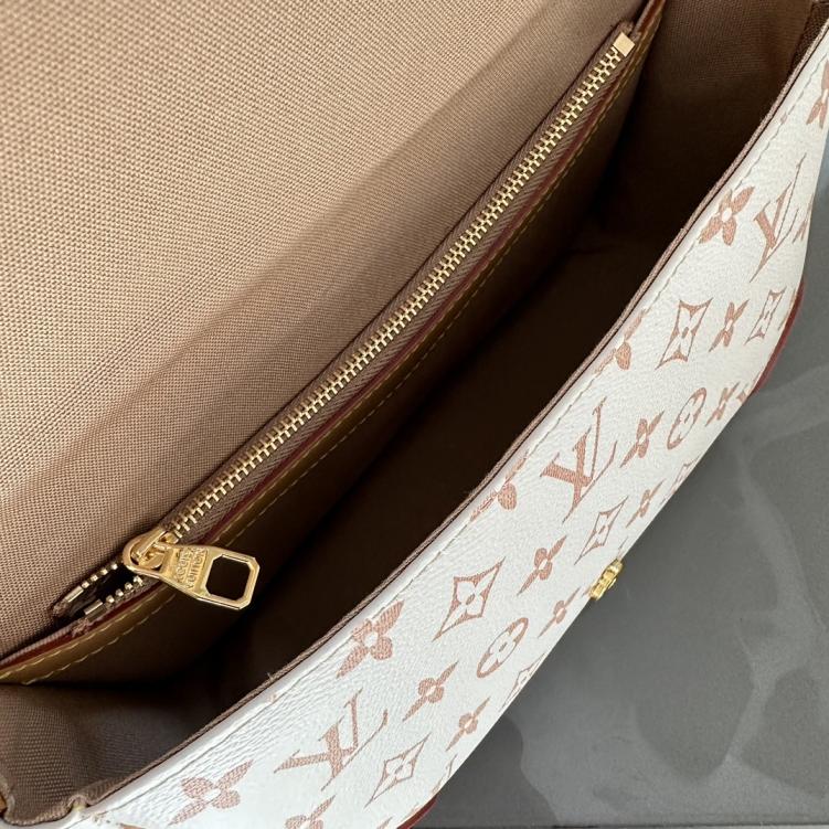 Lv louis vuitton Dannie bag 133909
