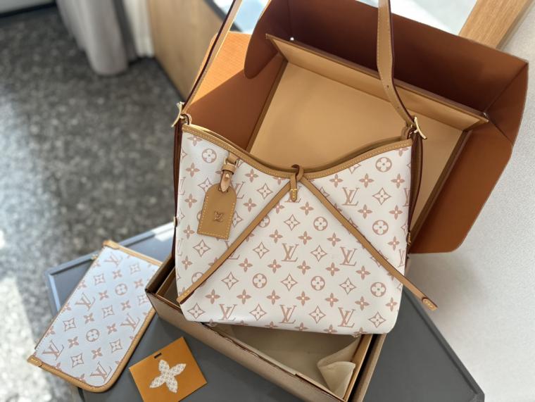 Lv Carryall tote handbag 133908
