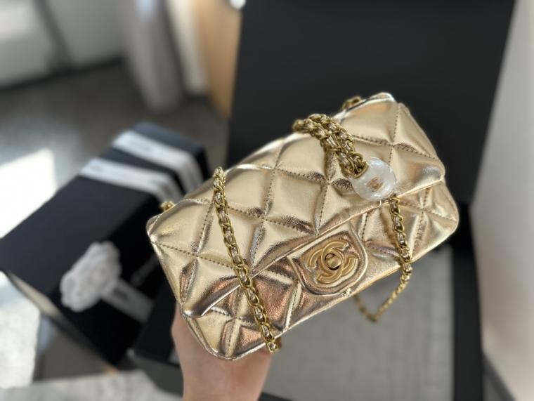 Chanel  24ss pearls ball cowskin leather bag 133907