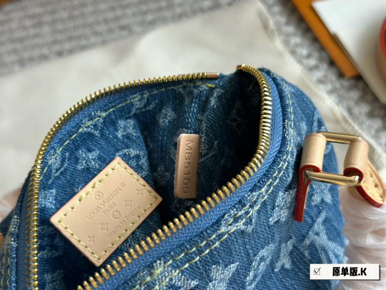 LV vintage Denim handbag 133900