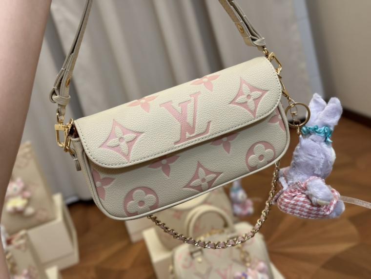 LV cowskin leather ivy woc bag 133897