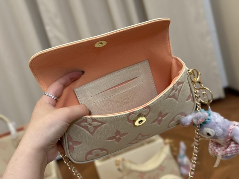 LV cowskin leather ivy woc bag 133897
