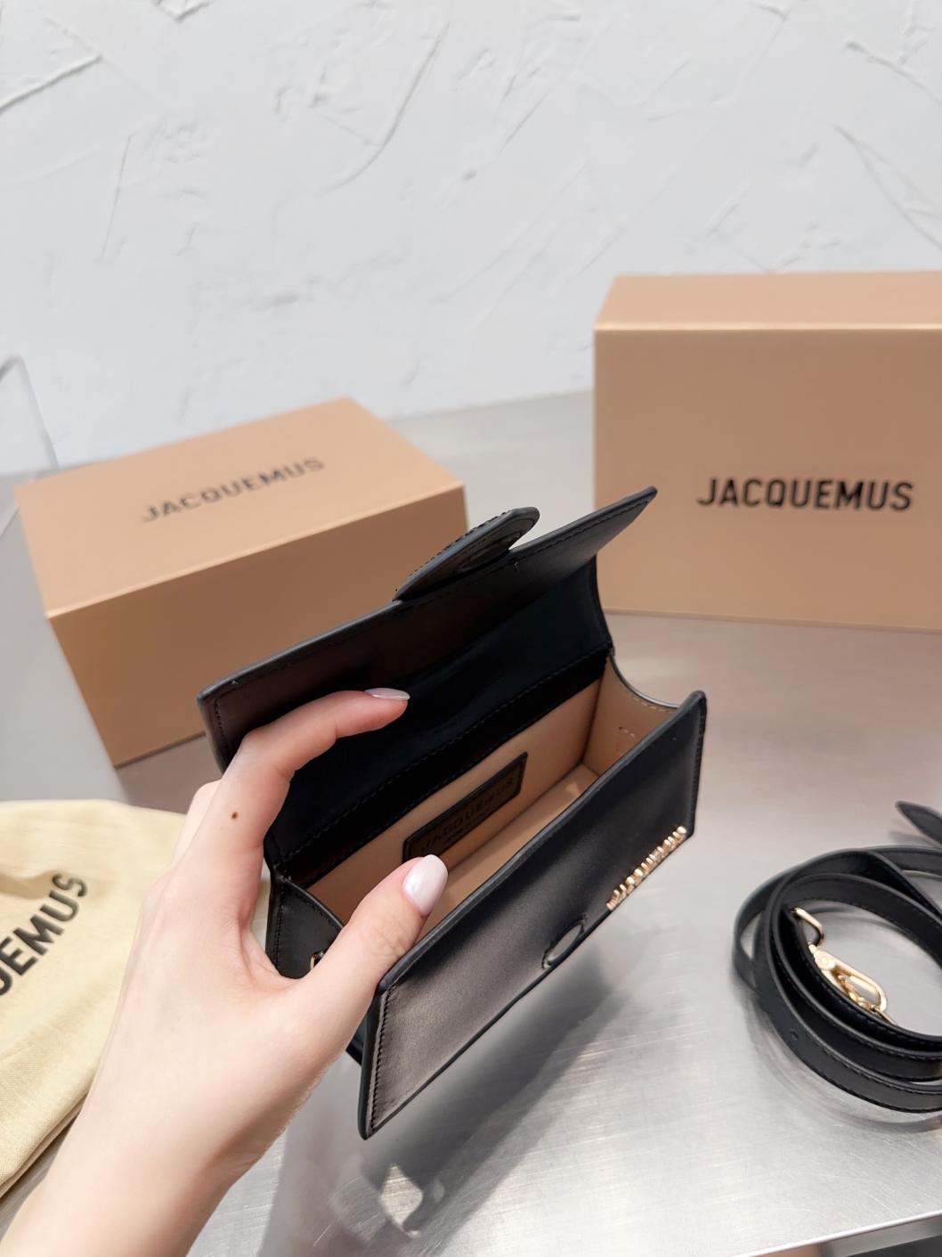 JACQUEMUS handbag 18m 134014