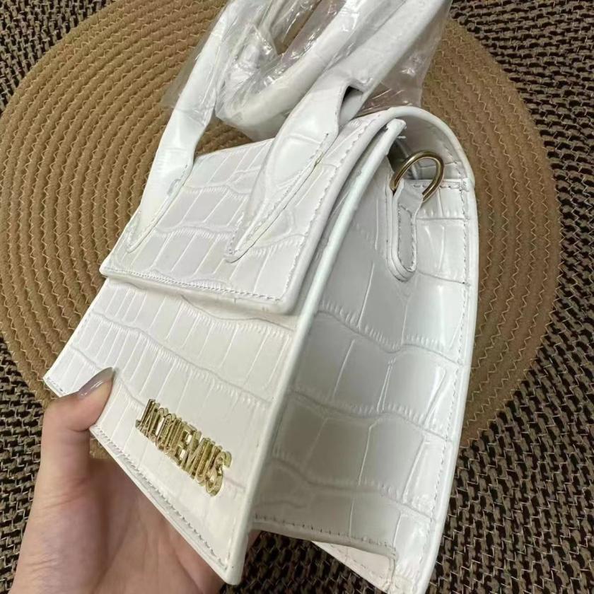 JACQUEMUS Crocodile Handbag 20cm