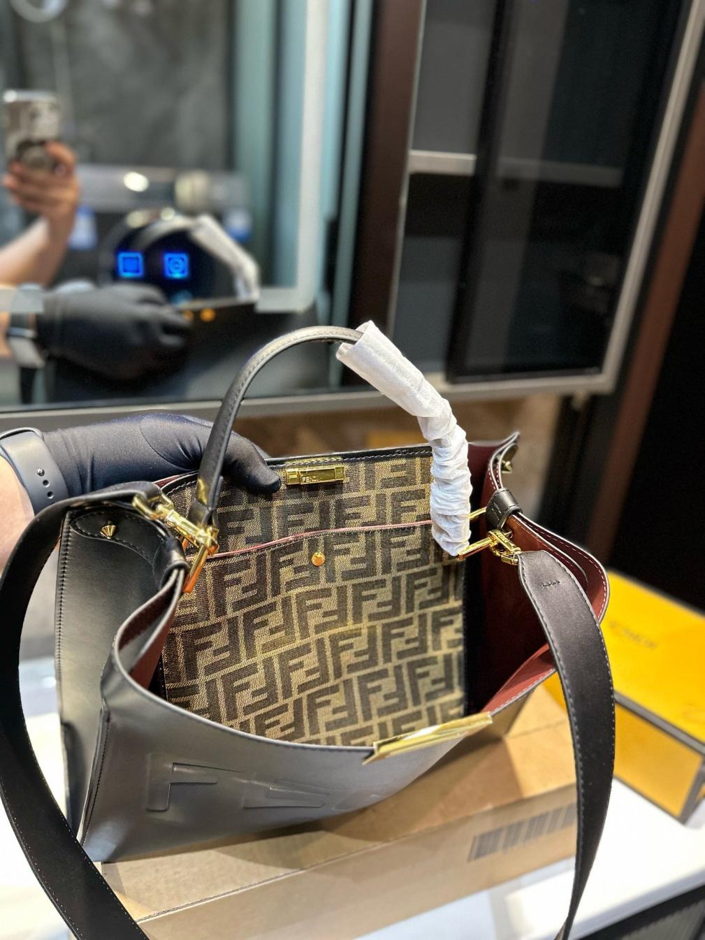 Fendi Peekaboo tote bag