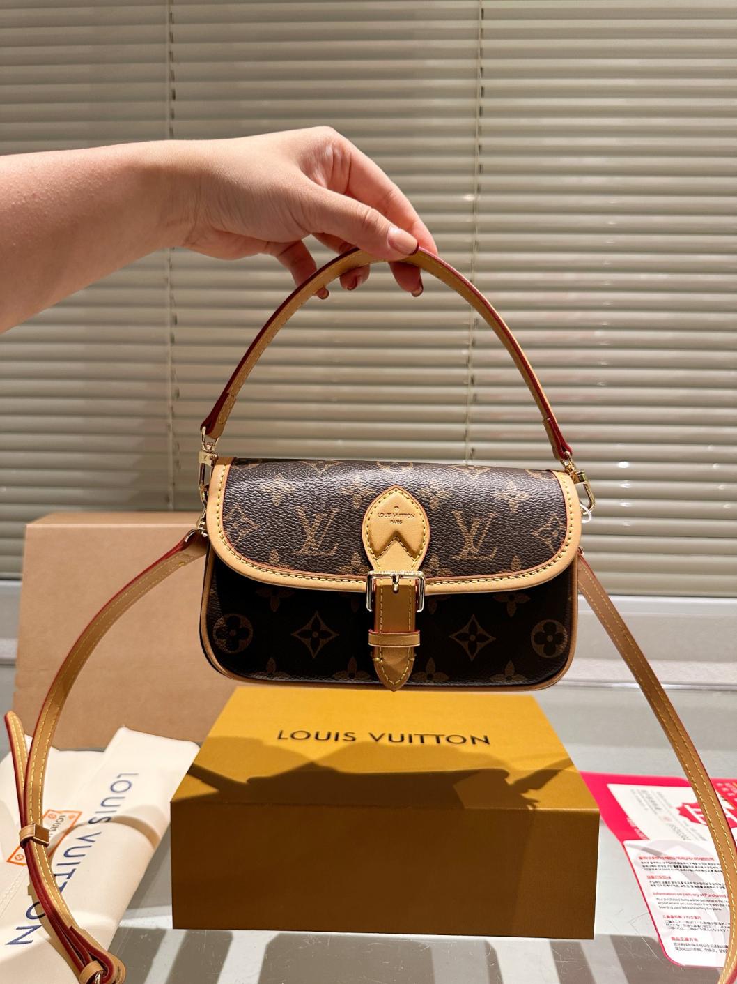 Lv nano Diane Bag 134182