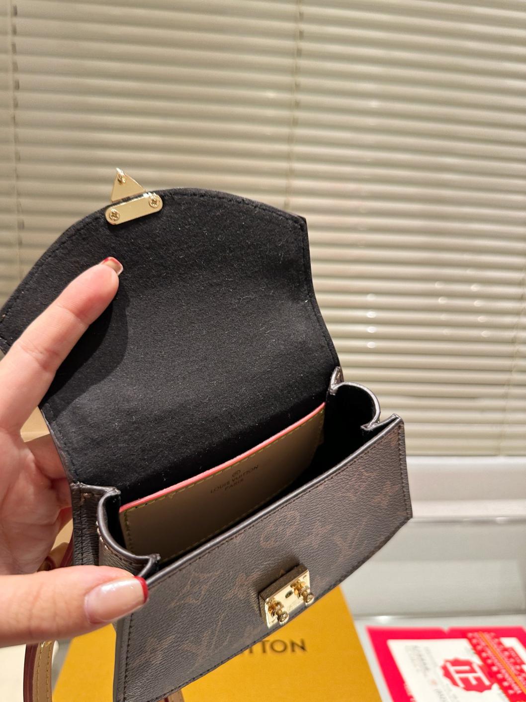 LV 24SS NEW bag 134183