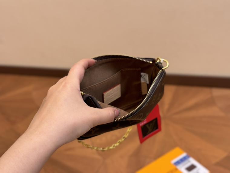 LV POCHETTE cowskin leather monogram bag