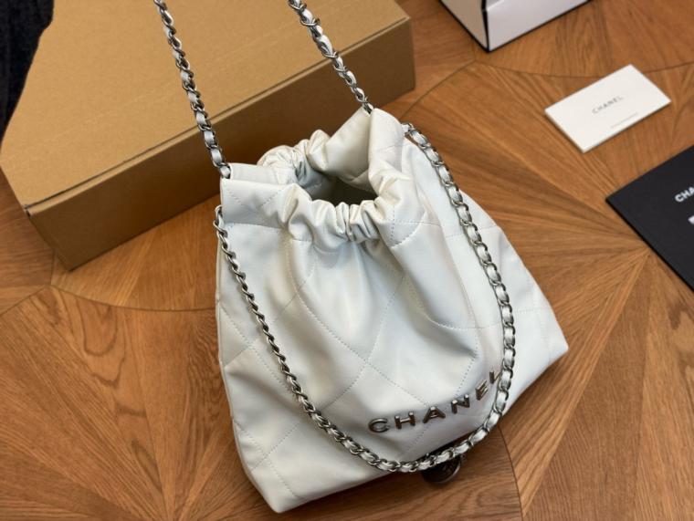 Chanel white mini 22bag  134408