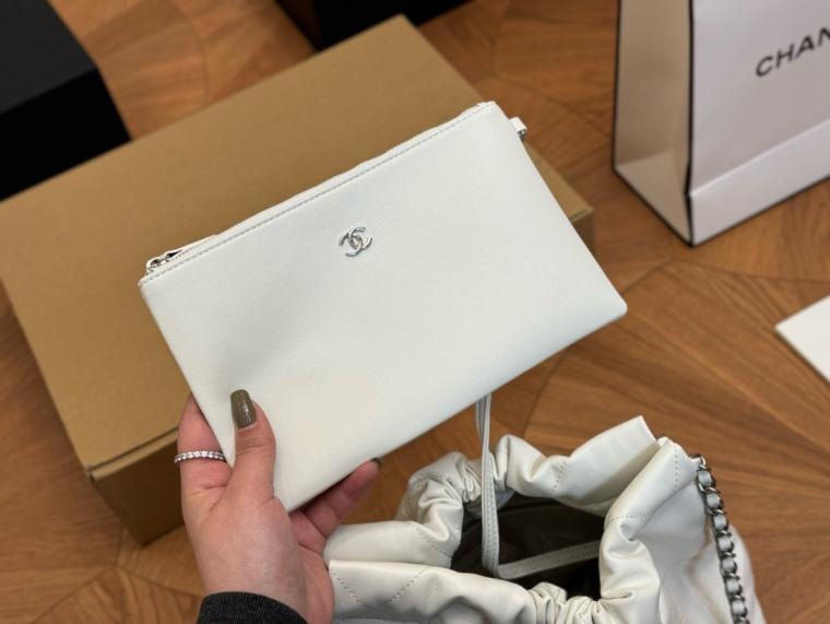 Chanel white mini 22bag  134408