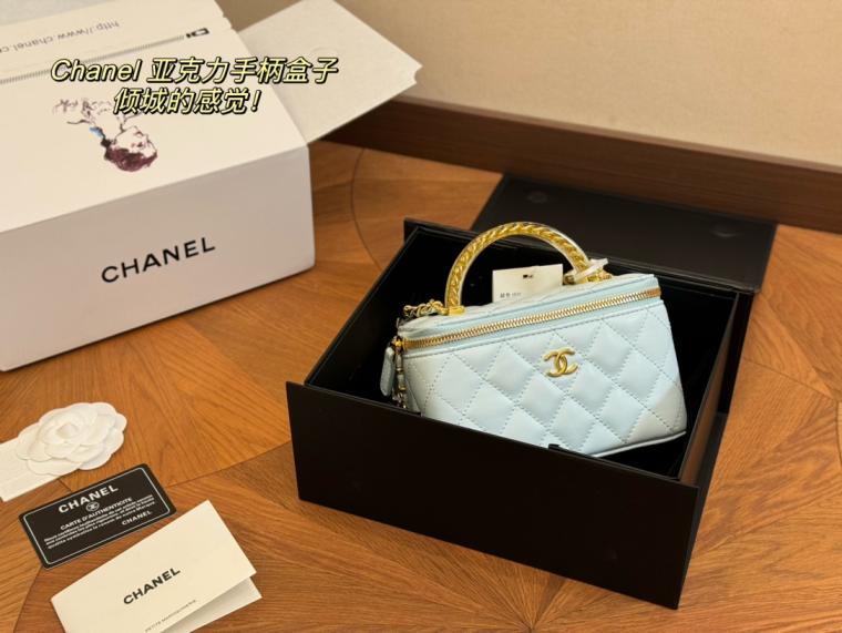 24 new Chanel lambskin hand cosmetic bag 134412