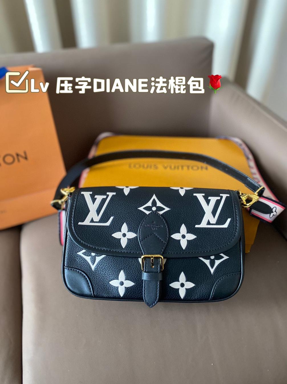 LV louisvuitton DIANE Handbag