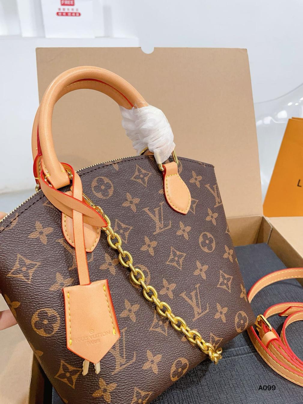 LV louis vuitton monogram handbag(Small)
