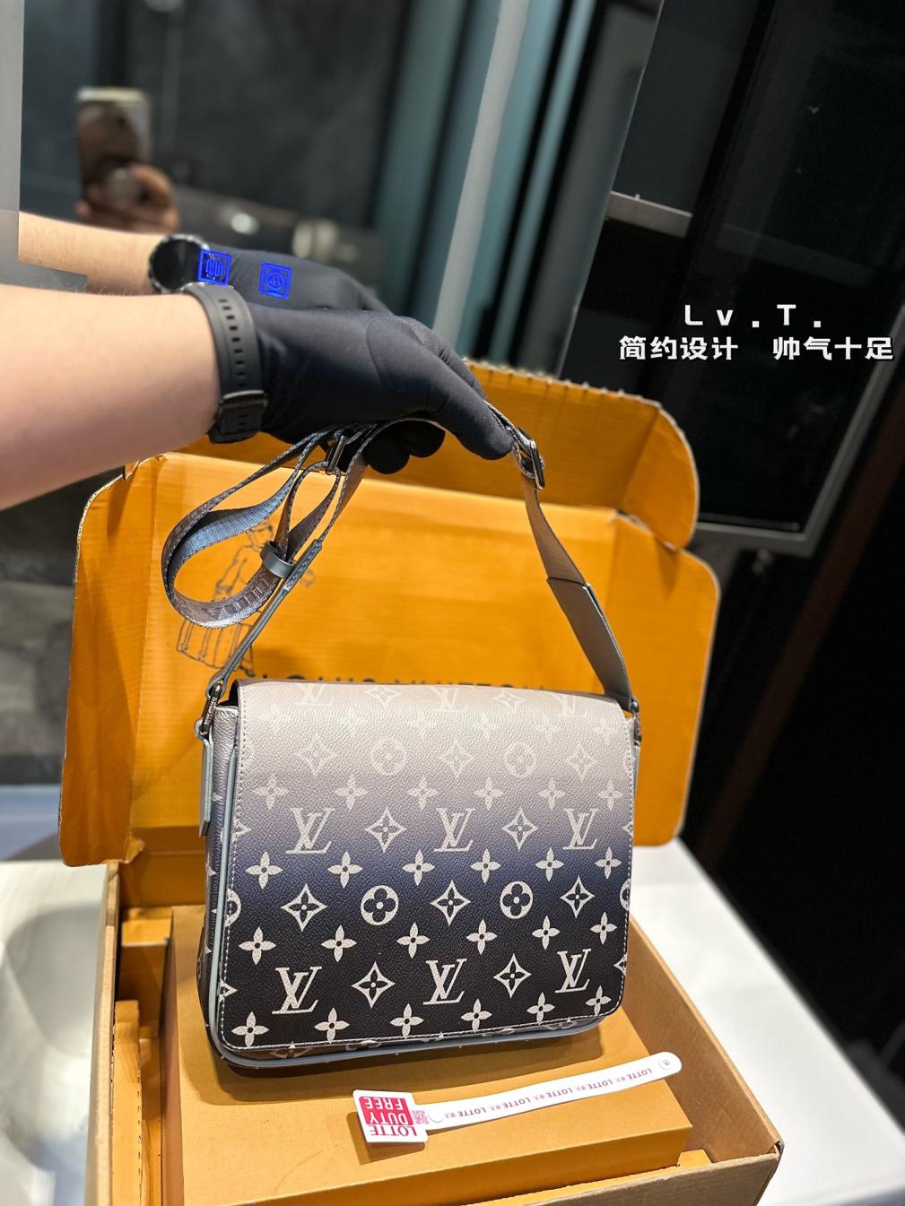LV LouisVuitton MEN Bag