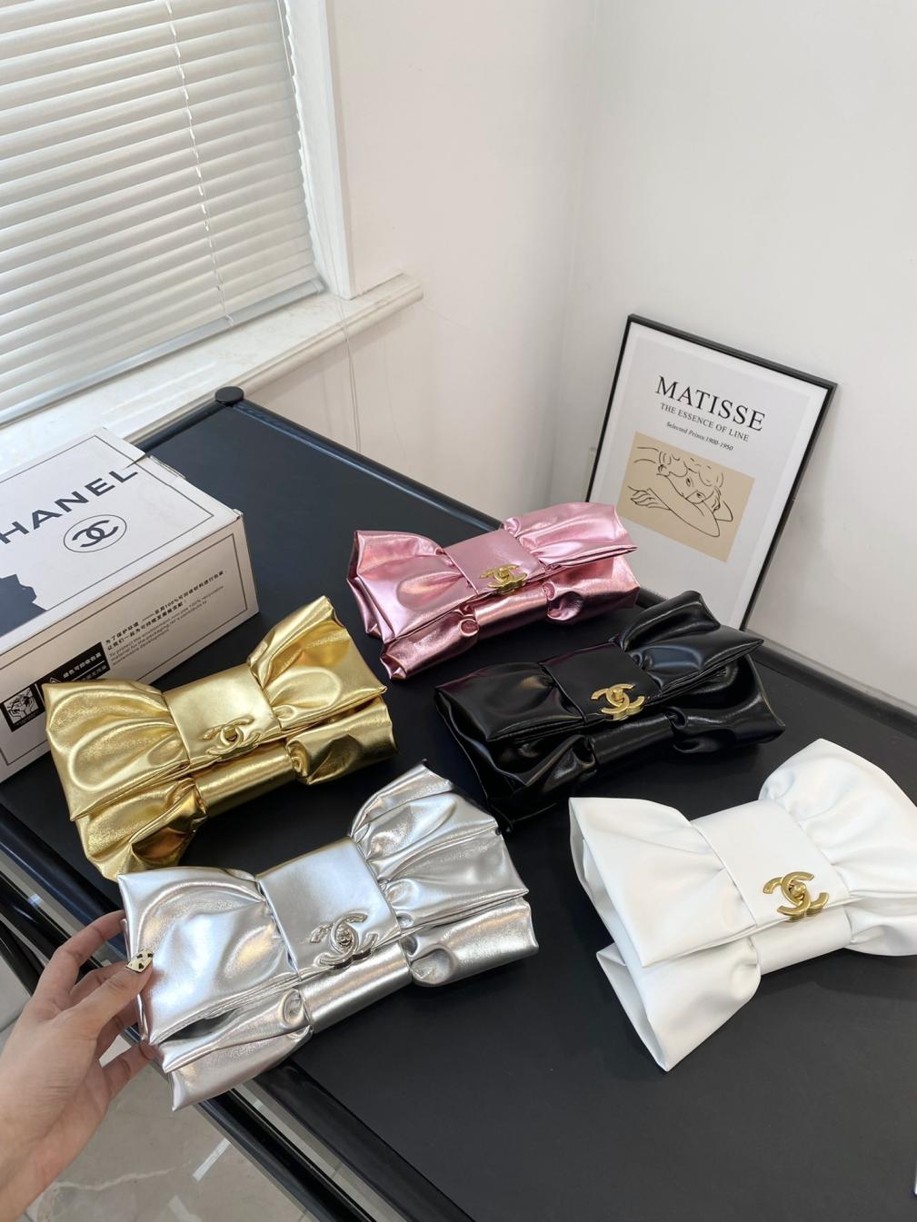 Chanel lady bow hand bag