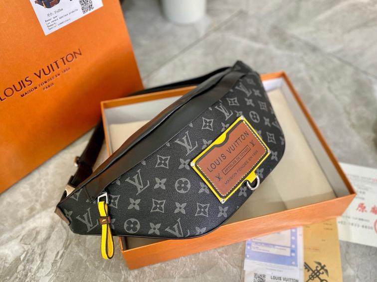 LV POCHETTE VOYAGE Monogram Eclipse Waist bag