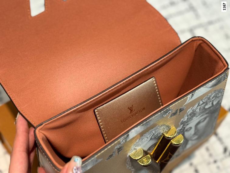 LV Twist handbag