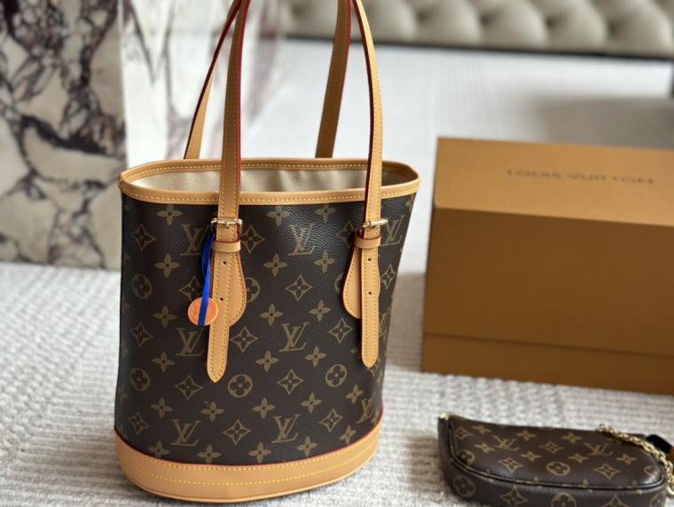 LV Louis vuitton bucket bag