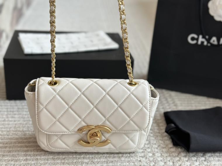 Chanel cc cowskin bag