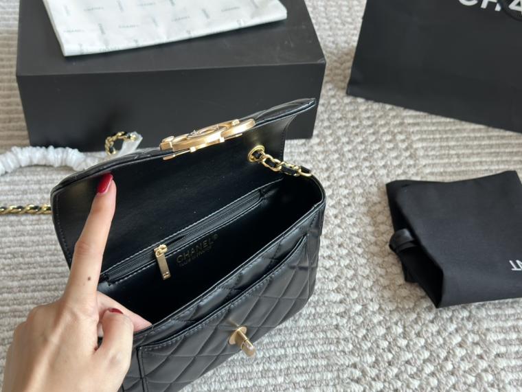 Chanel cc cowskin bag