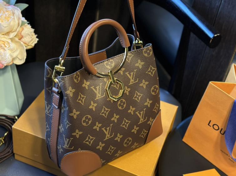 LV Vintage Monogram handbag