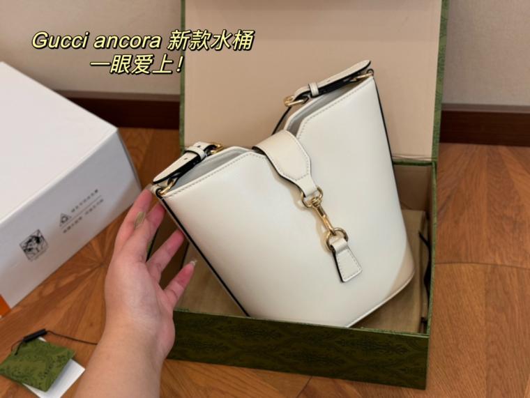 Gucci ancora bucket bag