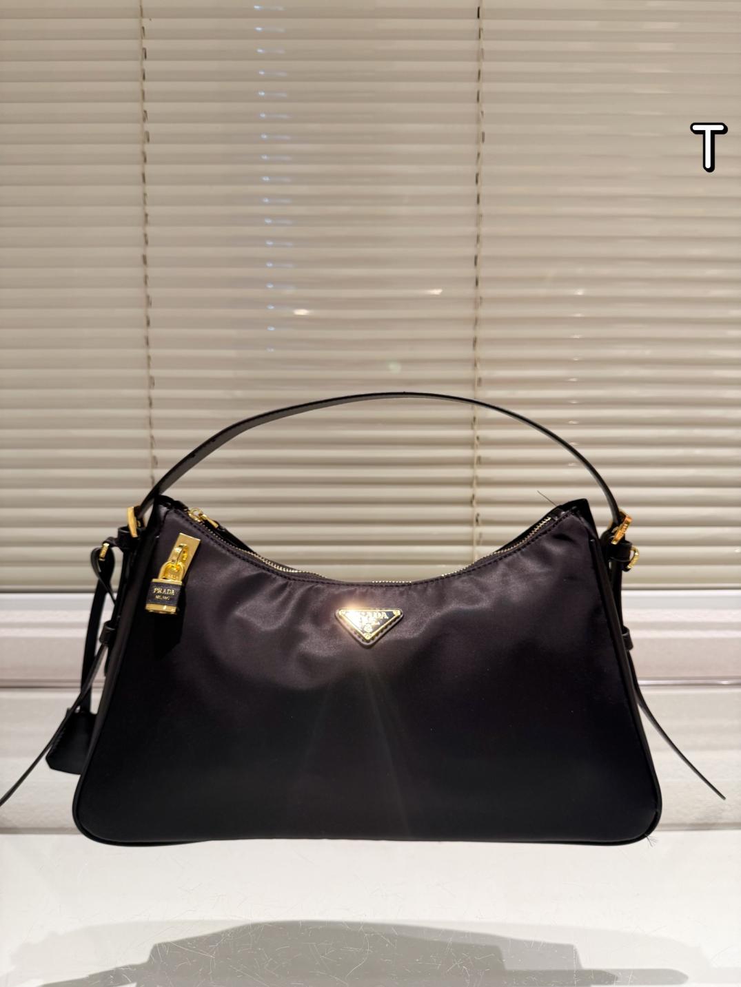 Prada vew Tessuto Locker Aimee large bag