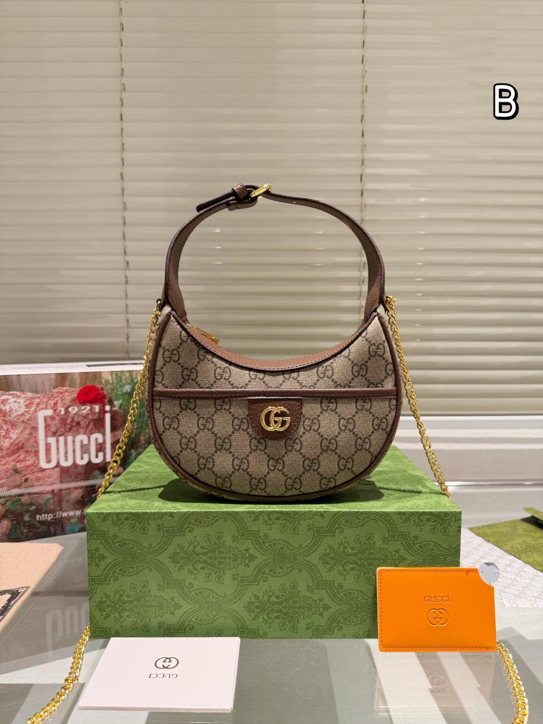 Gucci GG Marmont bag 135345