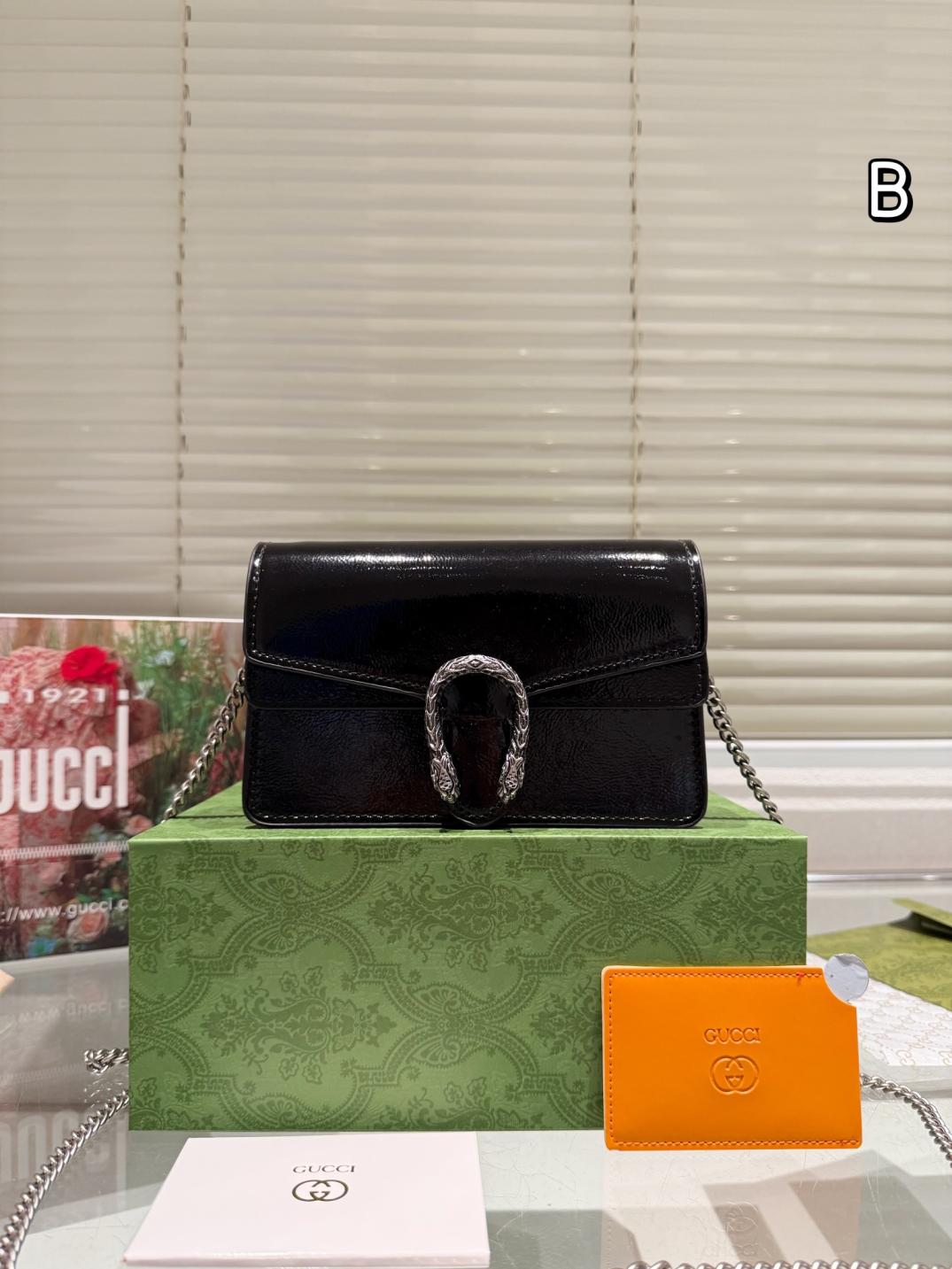 Gucci  Dionysus bag