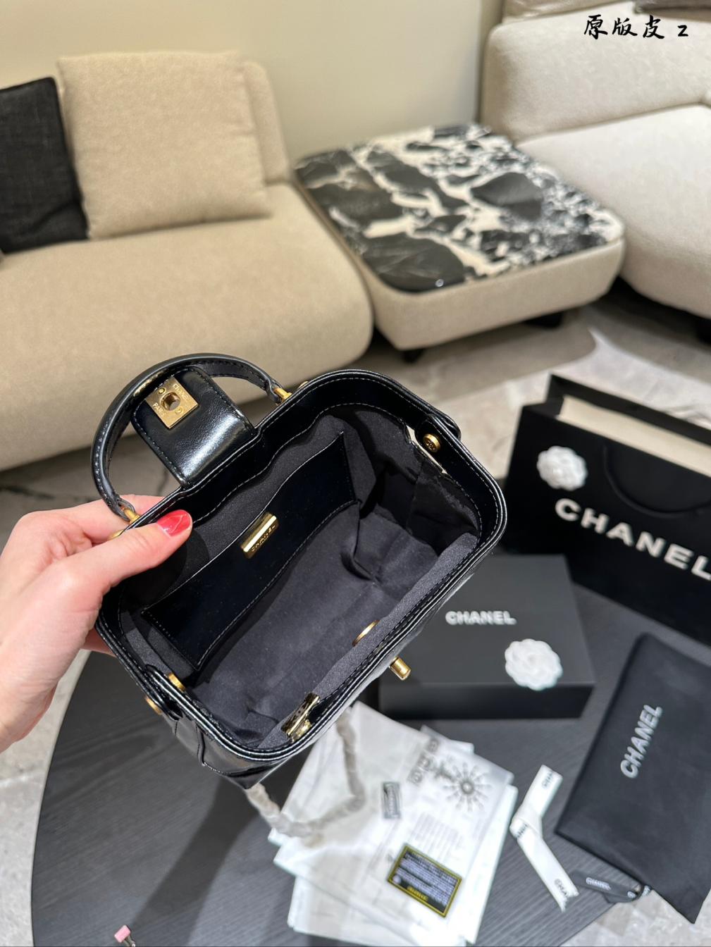 Chanel 24A hand bag 135399
