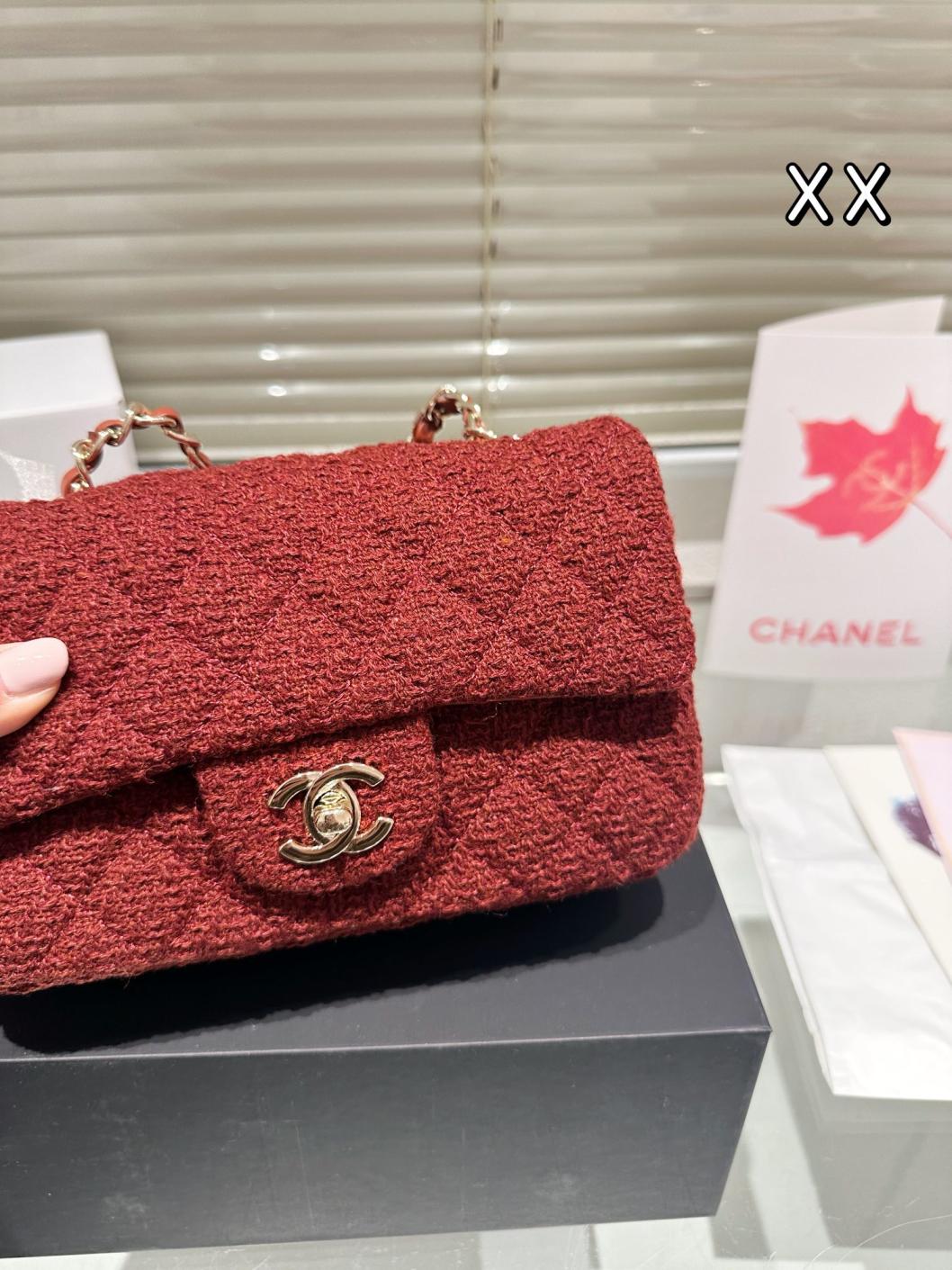 Chanel CF Christmas woolen box bag