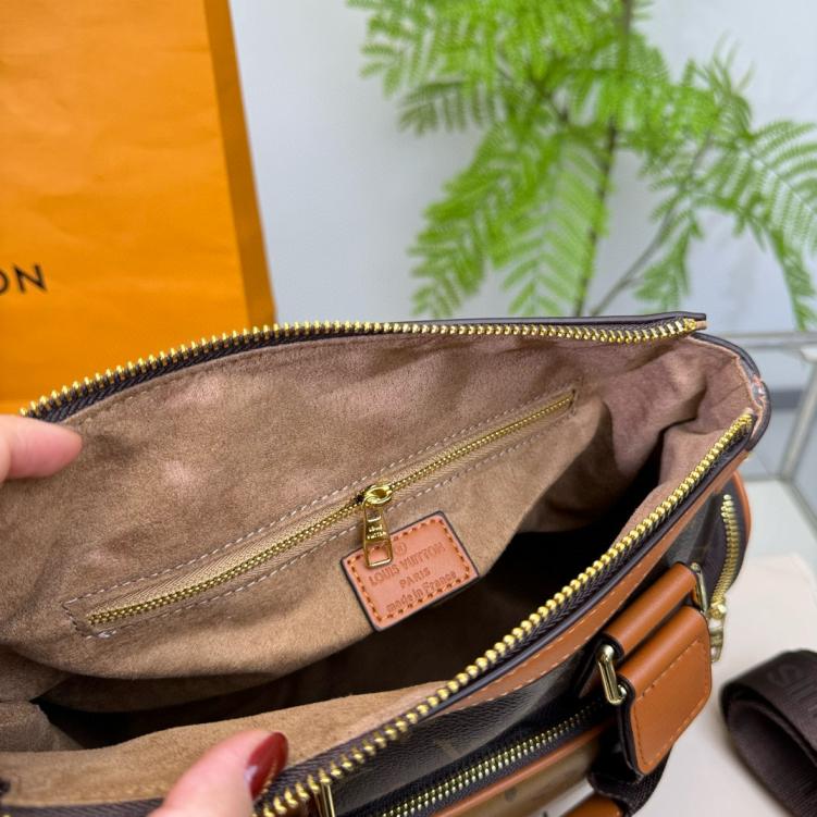 LV Louis vuitton handbag 135634