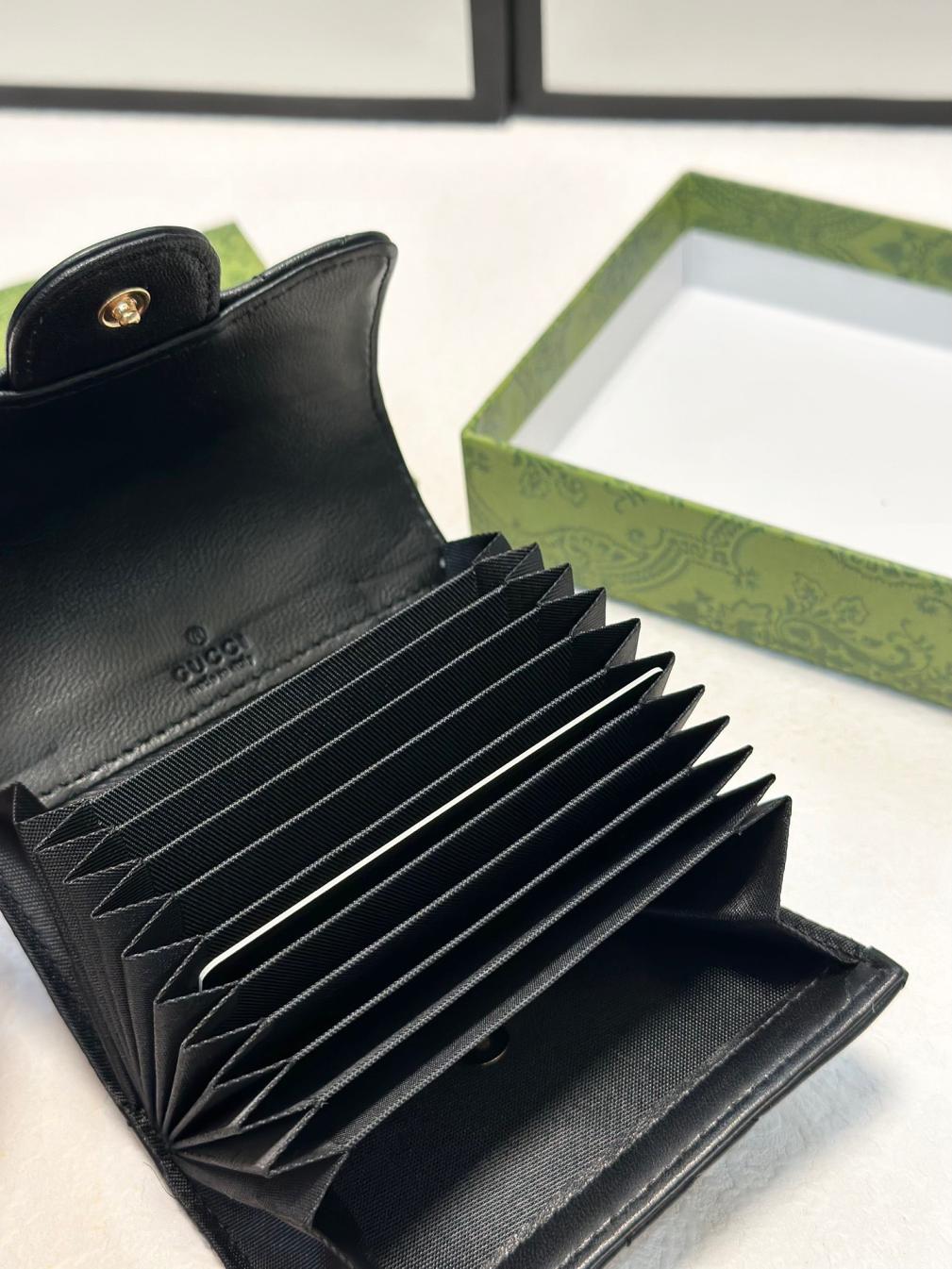 GUCCI GG Marmont card holder