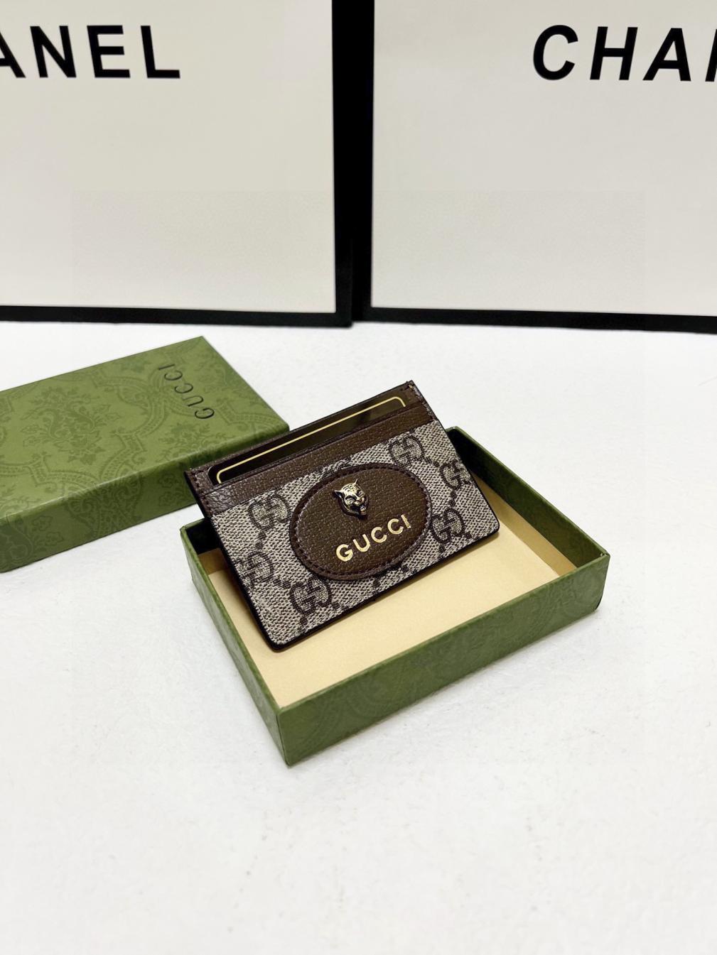 Gucci GG Card Holder