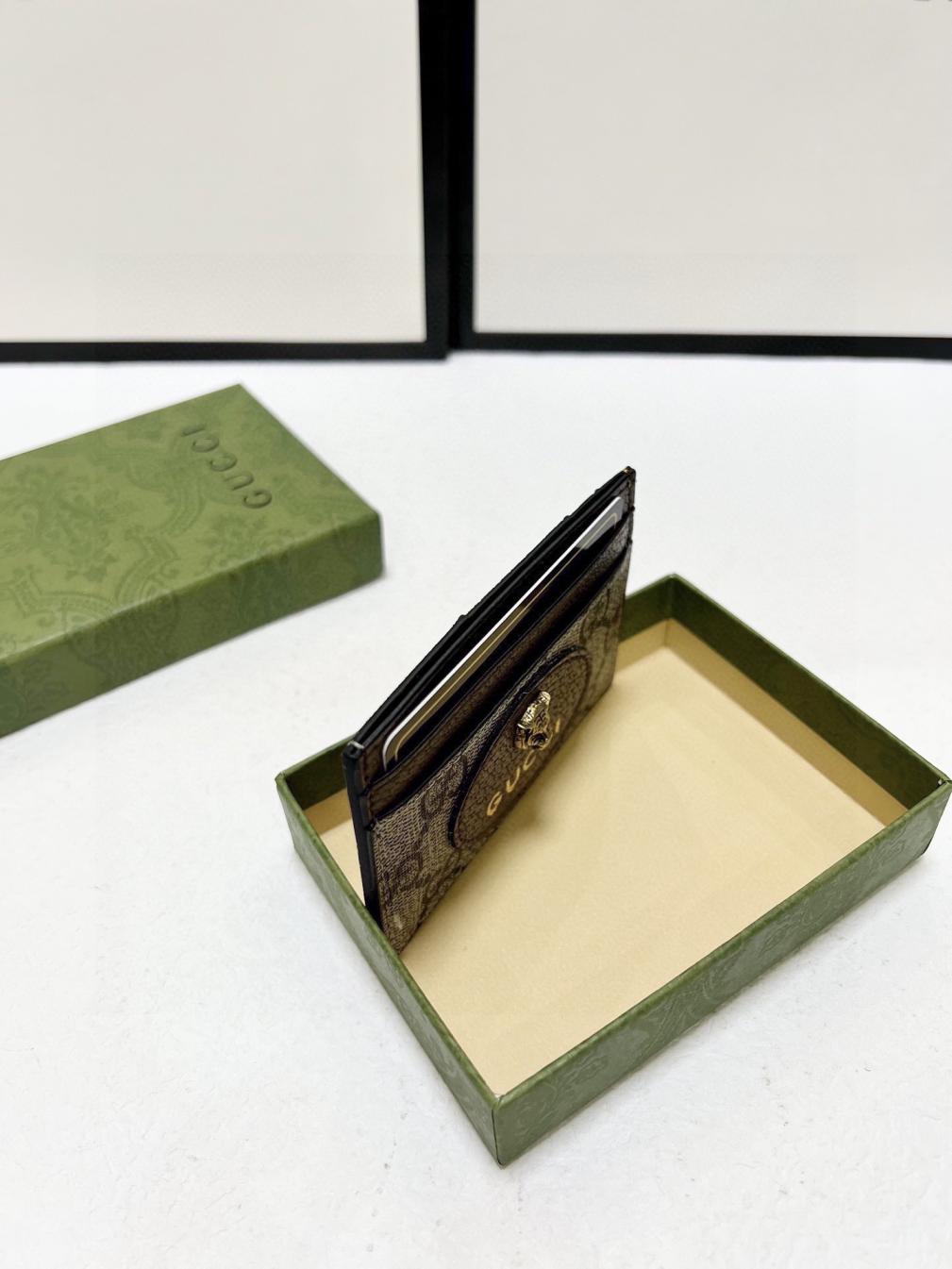 Gucci GG Card Holder