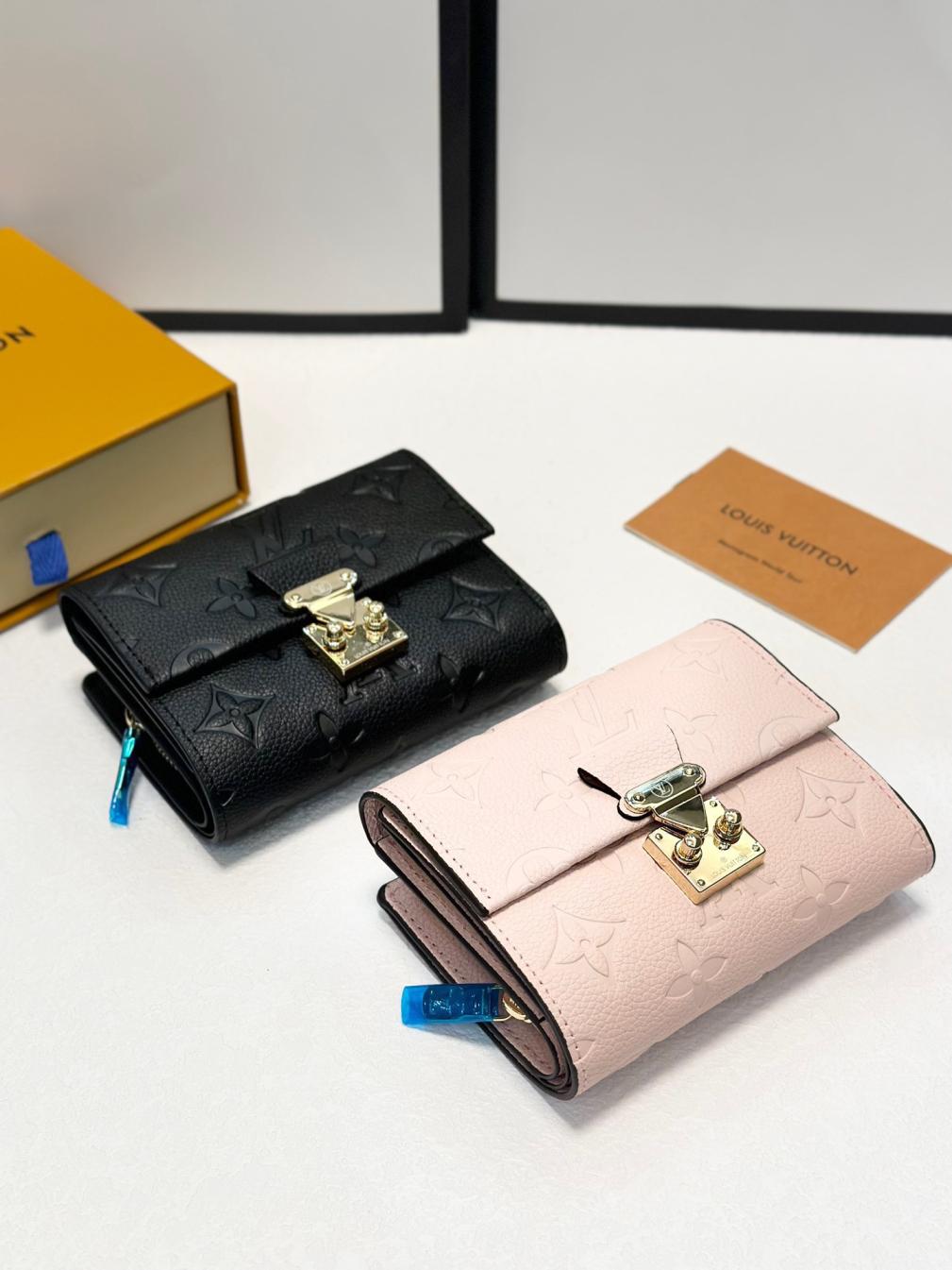 LV leather  Lock Wallet
