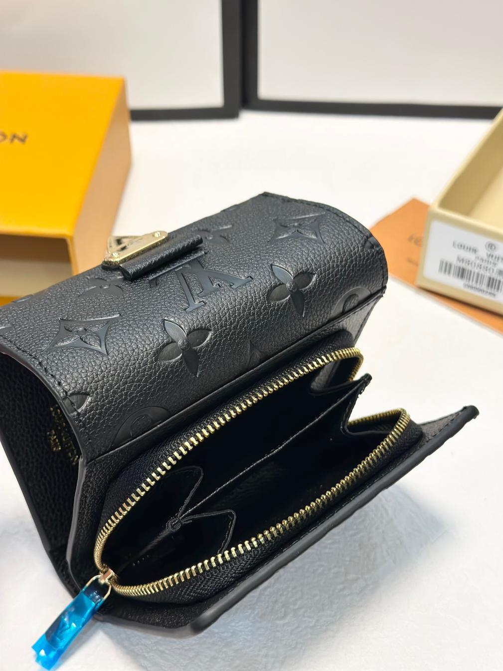 LV leather  Lock Wallet