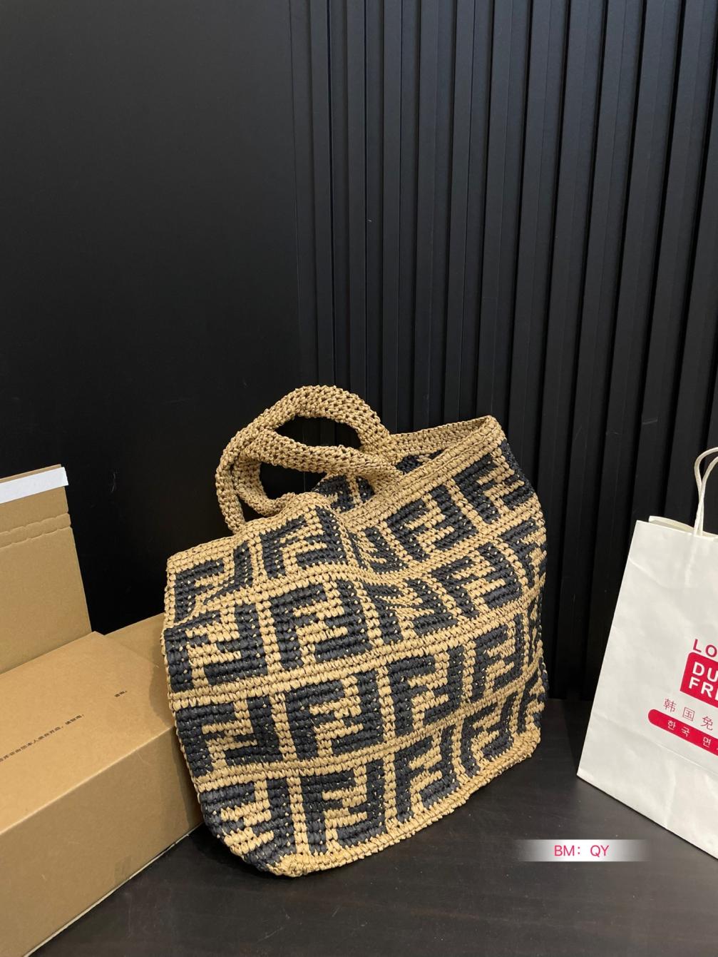 Fendi FF Lafite straw weaving handbag