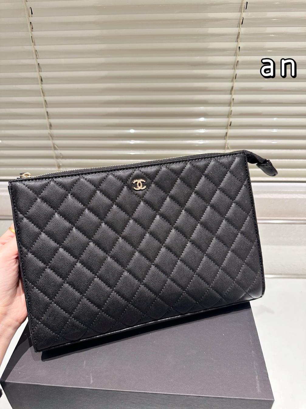 Chanel 28cm Large handbag 135804