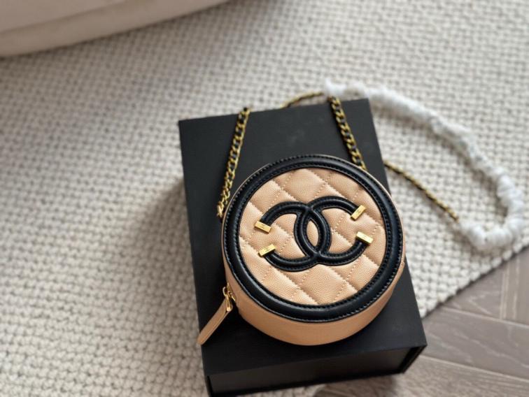 Chanel circle cake bag 135824