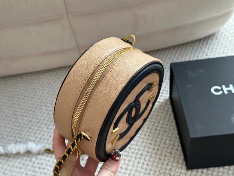 Chanel circle cake bag 135824